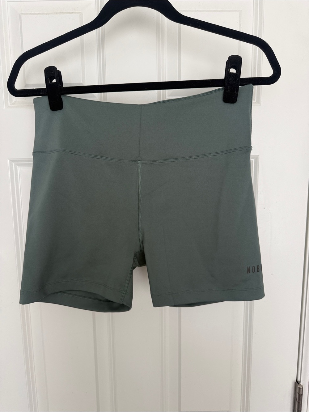 NOBULL High Rise Bike Shorts Women’s Large Sage Green Training Workout 3.5”